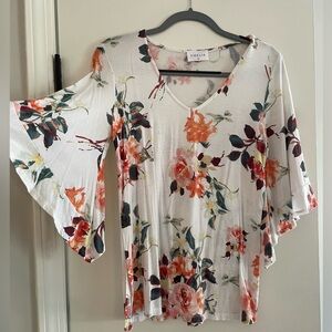 White floral blouse, butterfly sleeve